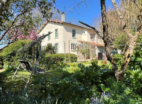 Ruffec Charente huis foto 7062454