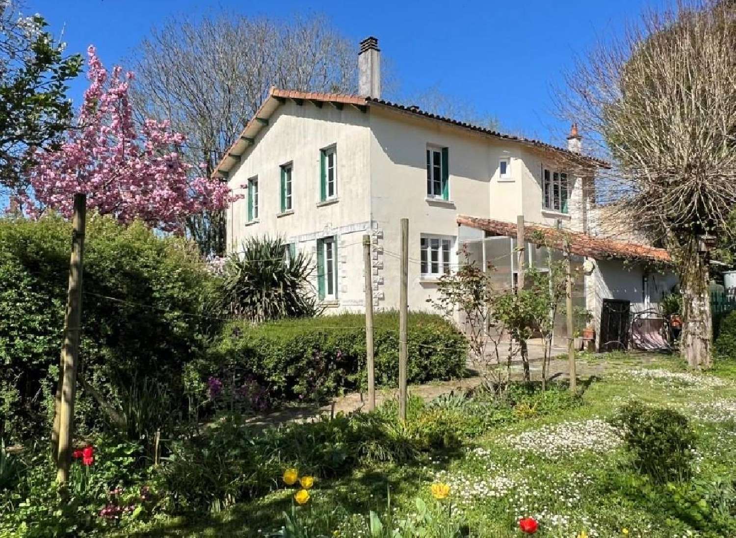  te koop huis Ruffec Charente 3
