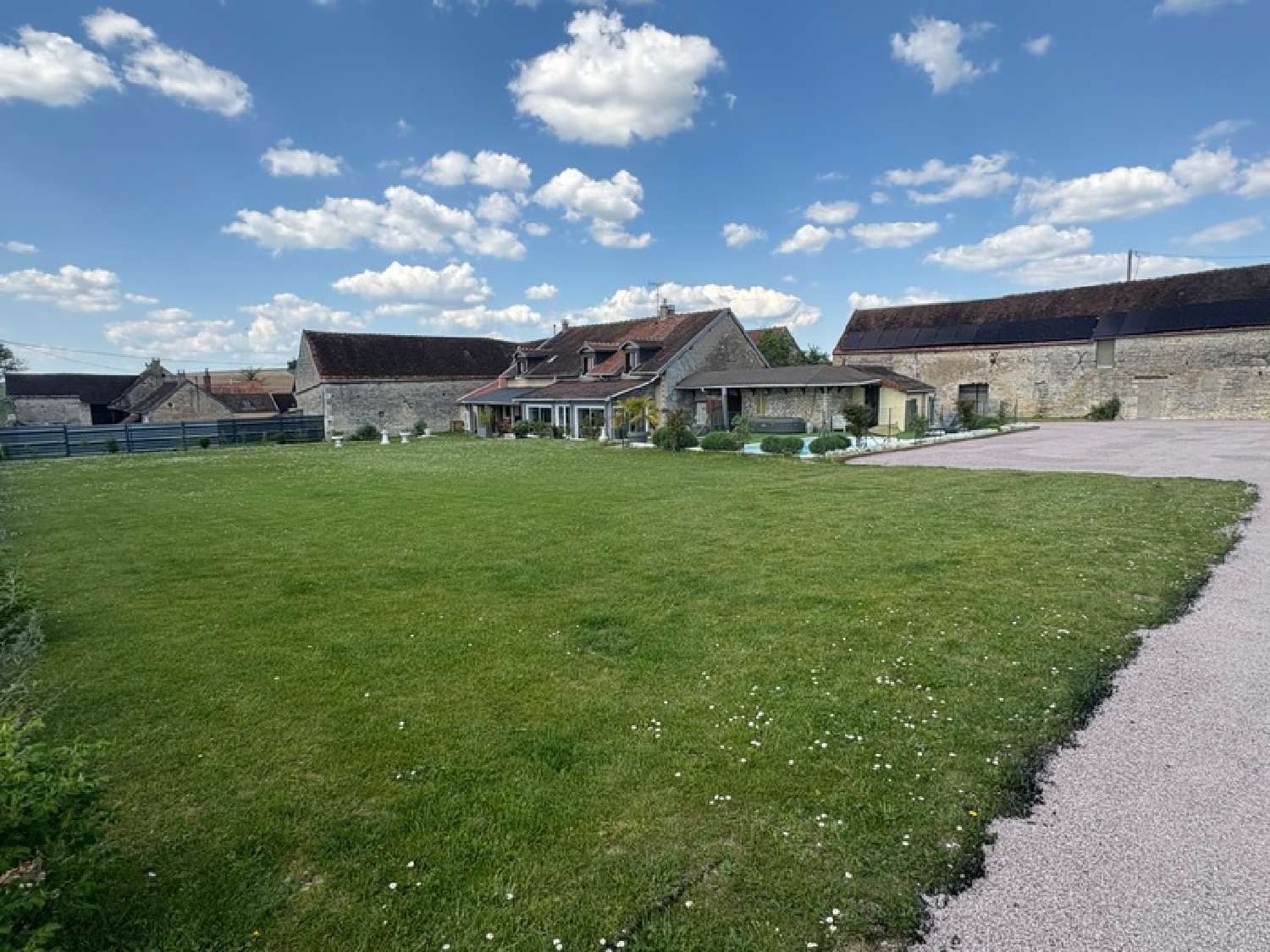  for sale house Rugny Yonne 1