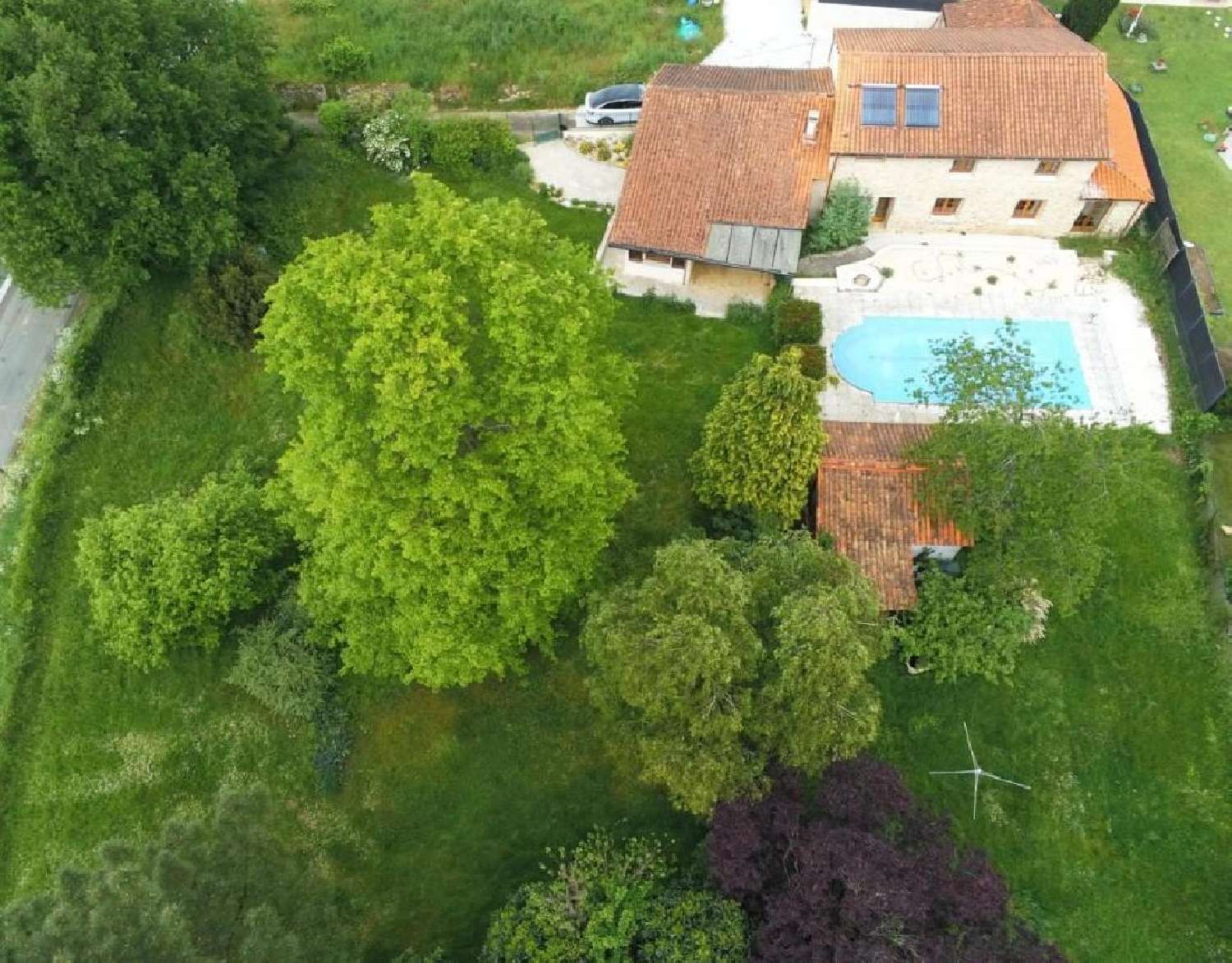  te koop huis Saint-Claud Charente 3