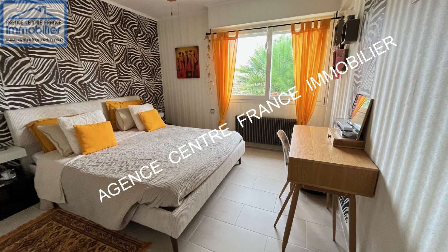  te koop huis Saint-Doulchard Cher 7