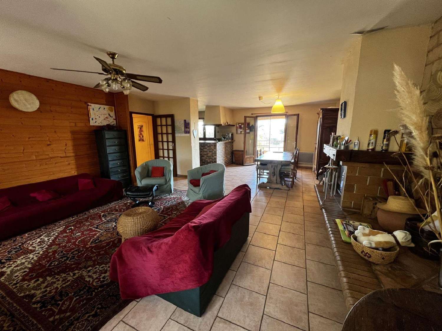  for sale house Saint-Gilles Gard 5