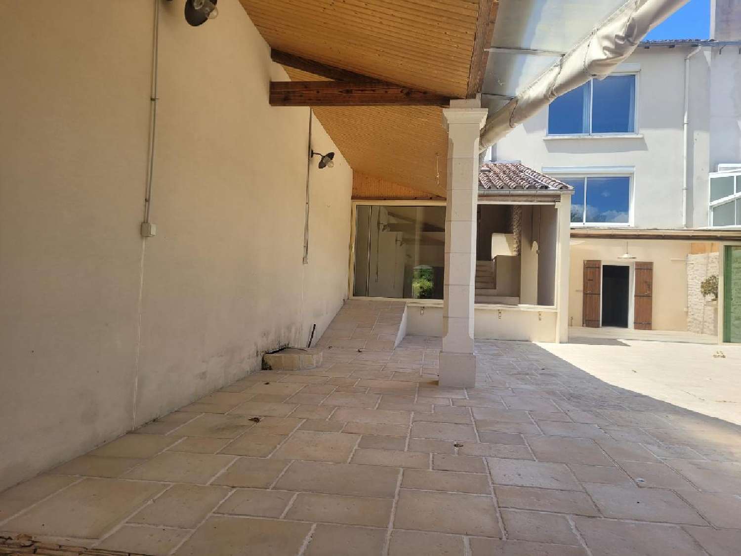  te koop huis Saint-Jean-d'Angély Charente-Maritime 1