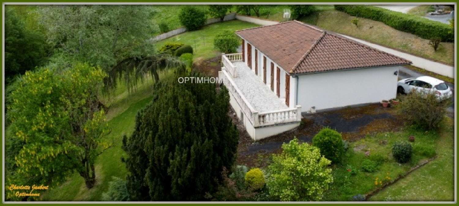  te koop huis Saint-Laurent-de-Belzagot Charente 2