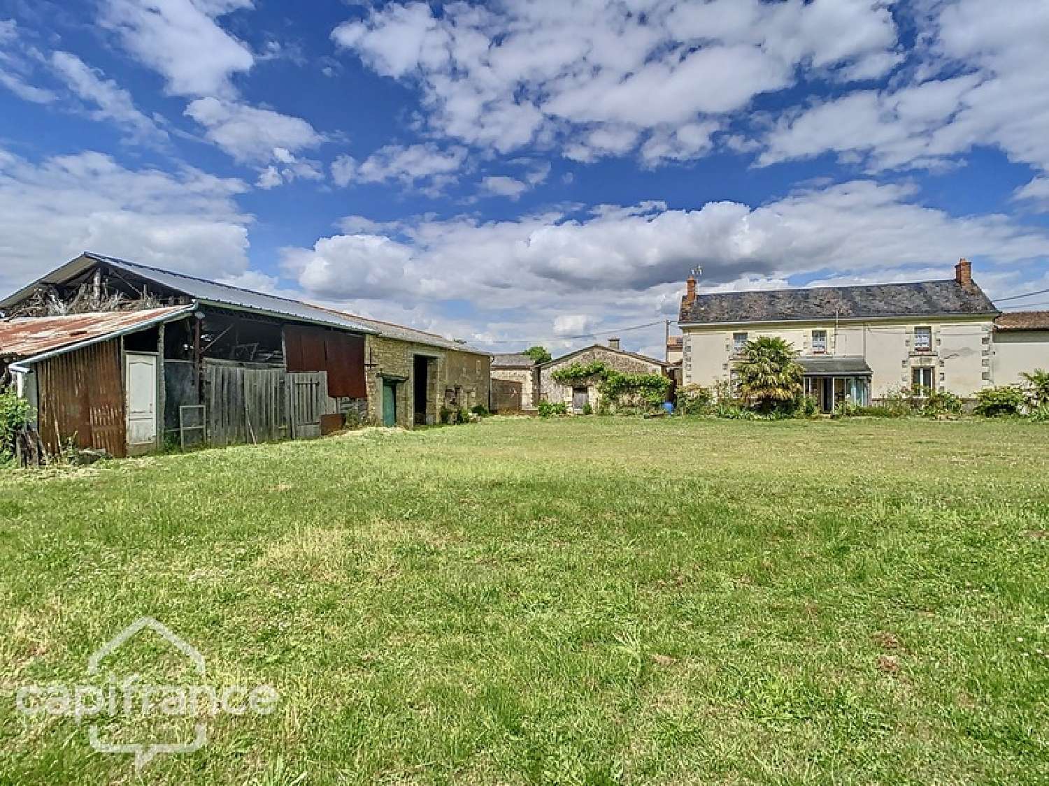  à vendre maison Saint-Léger-de-Montbrun Deux-Sèvres 3