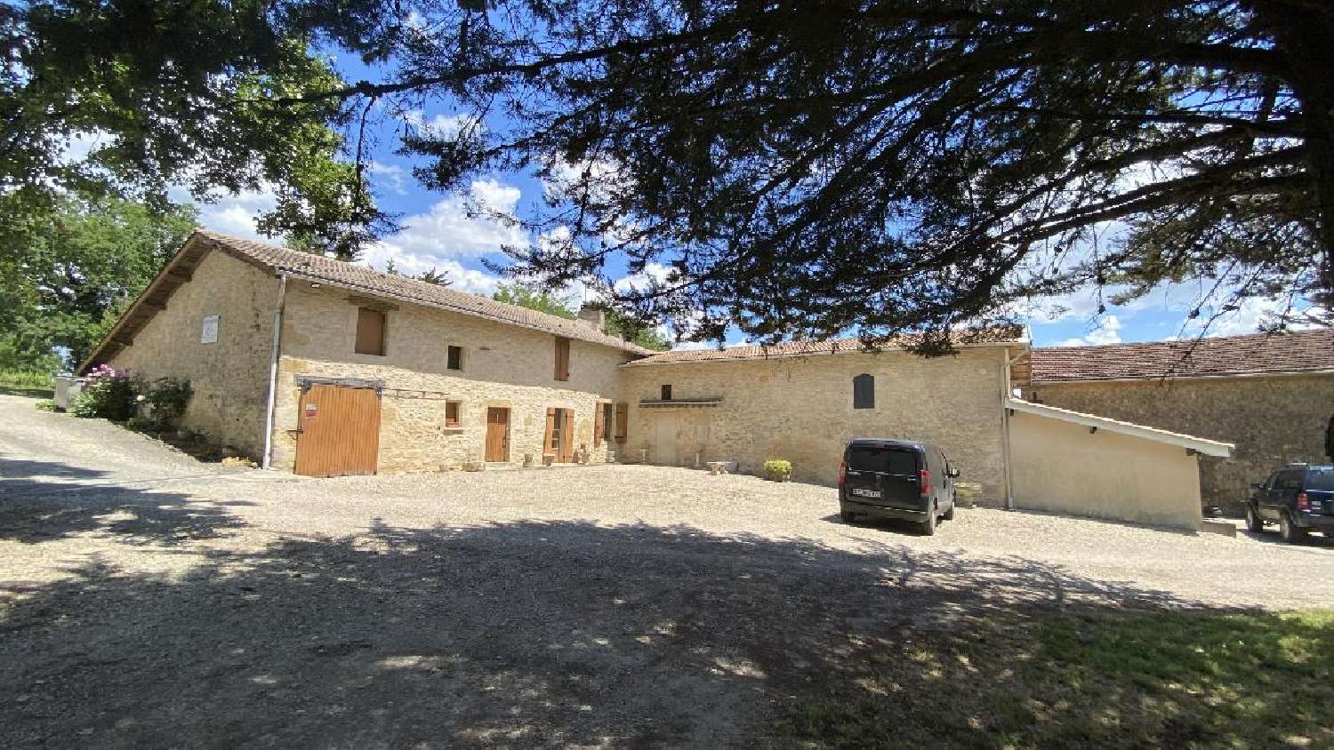  for sale house Saint-Martial Gironde 2