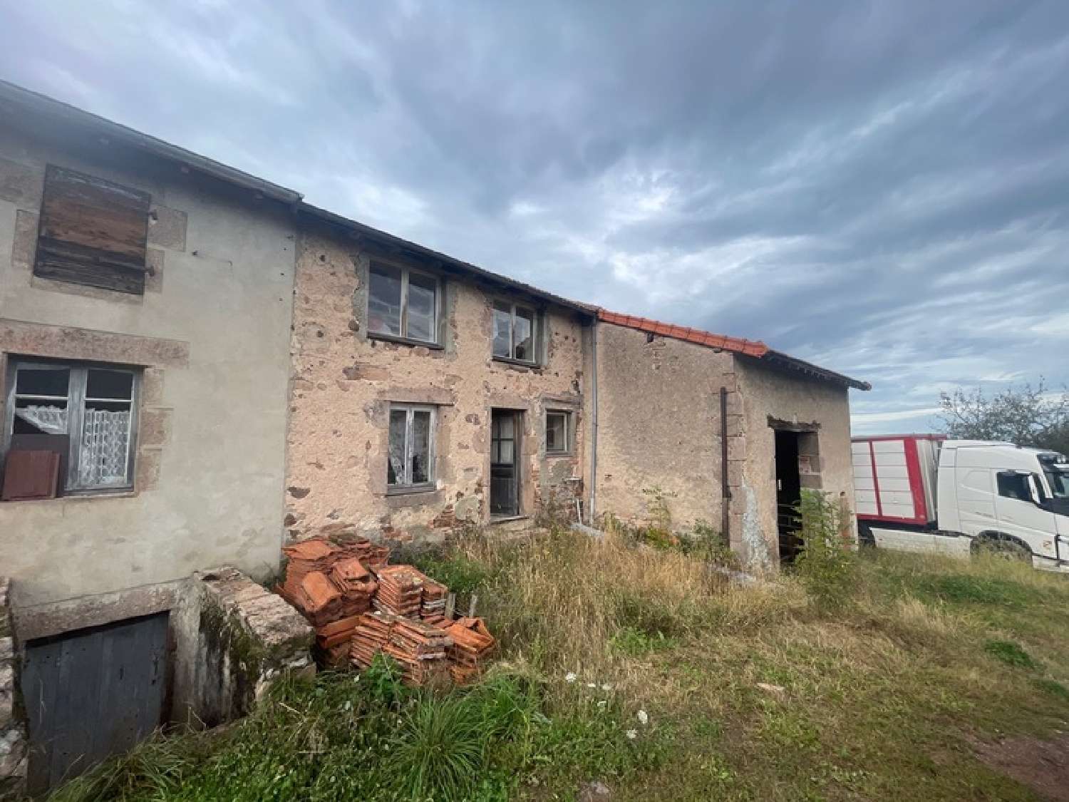  te koop huis Saint-Martin-d'Estréaux Loire 6