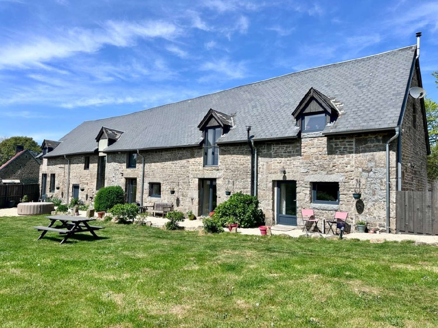  te koop huis Saint-Michel-de-Montjoie Manche 1
