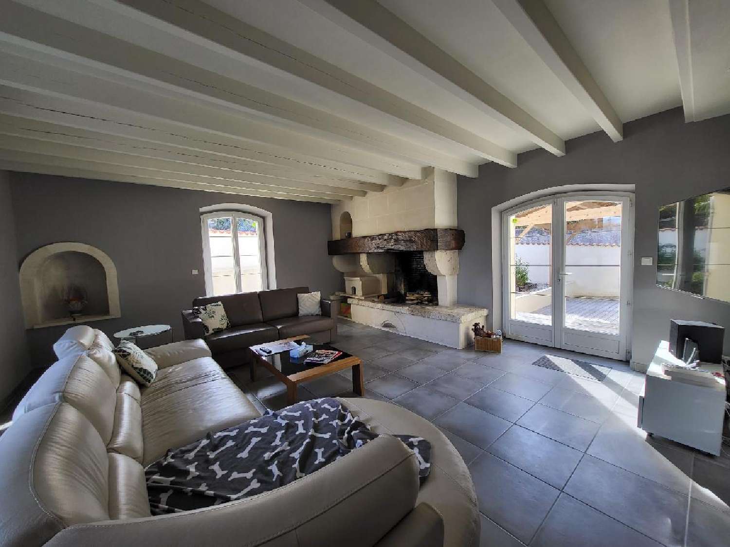  te koop huis Saint-Pierre-de-Juillers Charente-Maritime 1