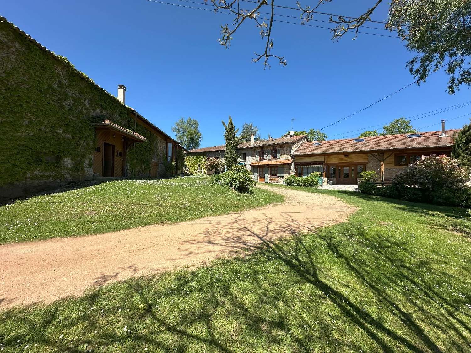  te koop huis Saint-Priest-la-Prugne Loire 2