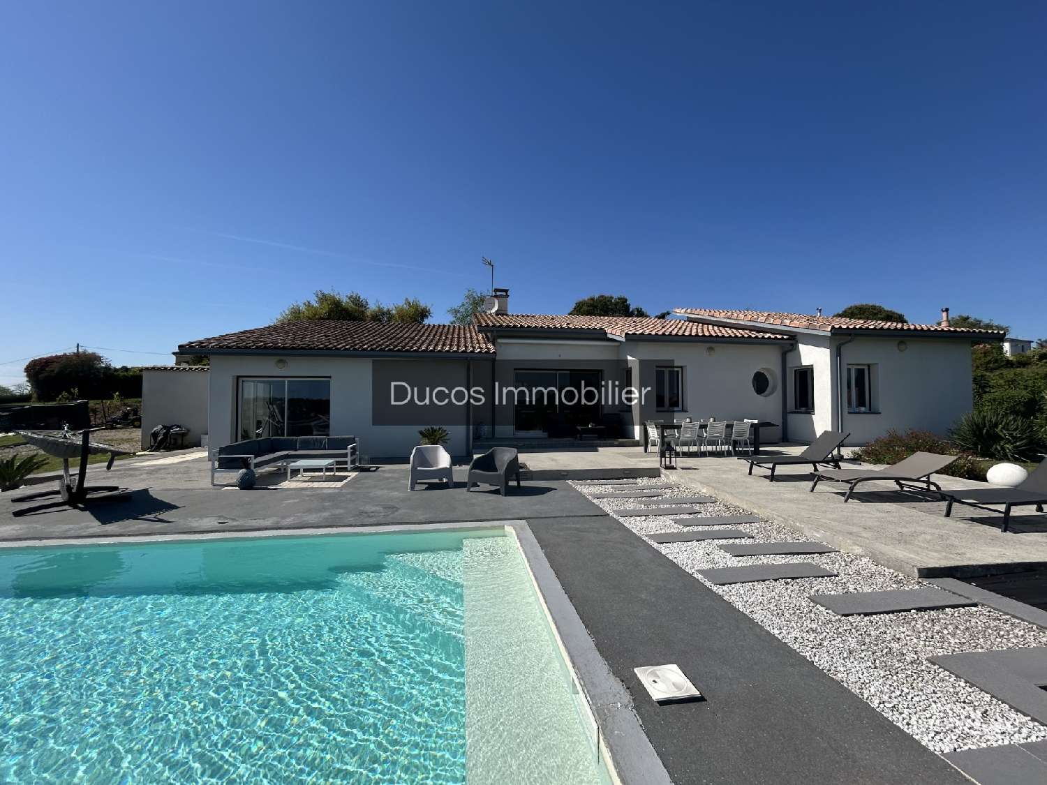  for sale house Sainte Bazeille Lot-et-Garonne 1