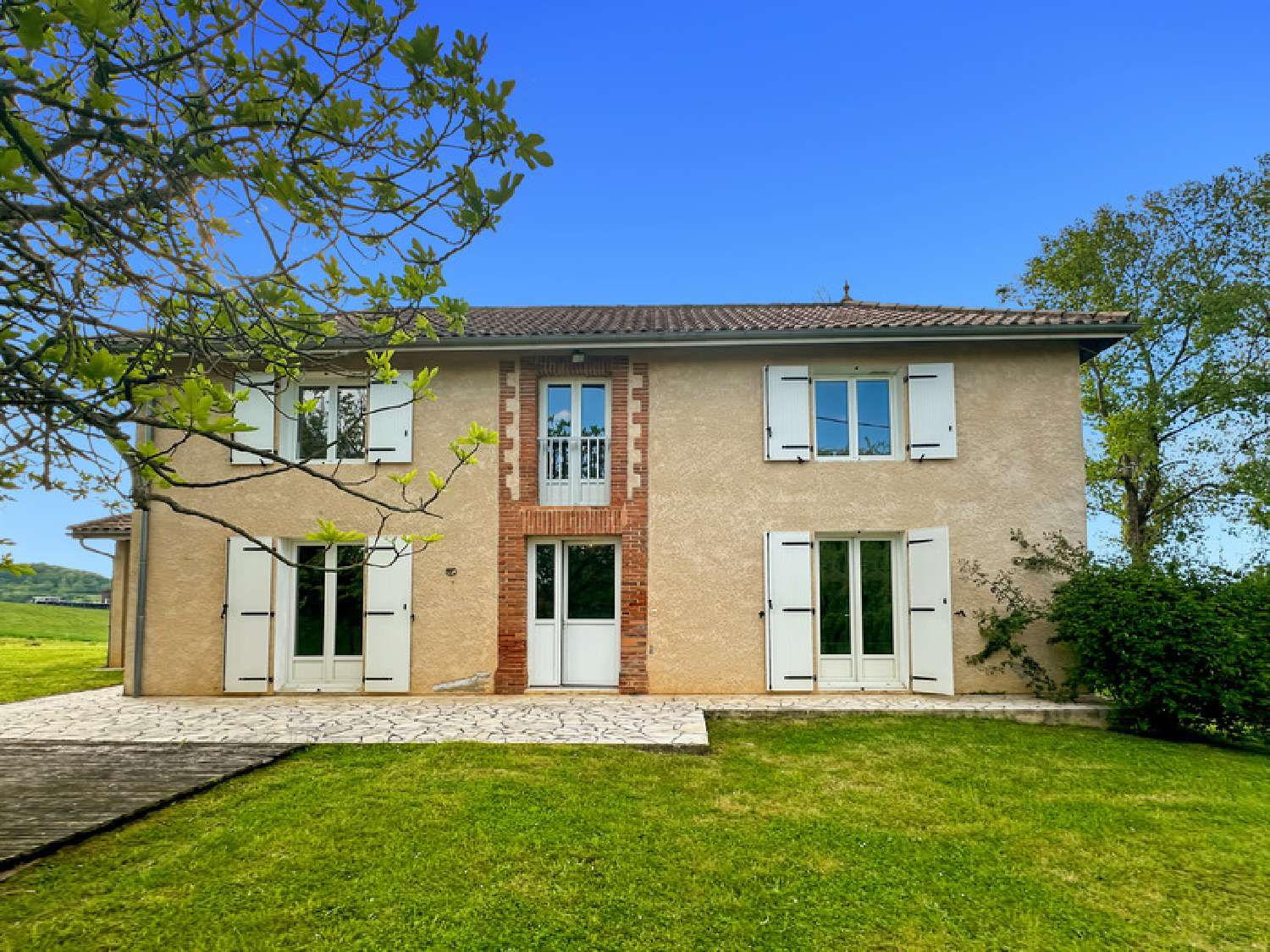  à vendre maison Sarraguzan Gers 1