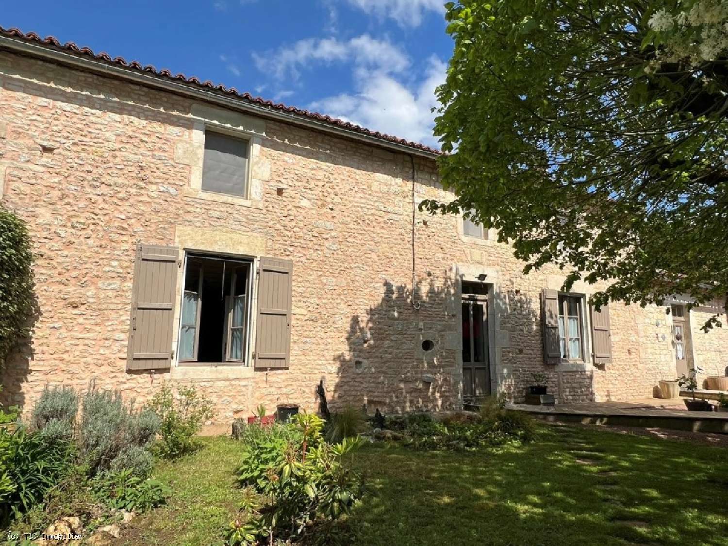  à vendre maison Sauzé-Vaussais Deux-Sèvres 2