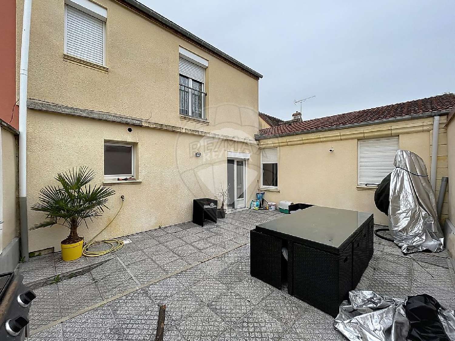  for sale house Sens Yonne 1
