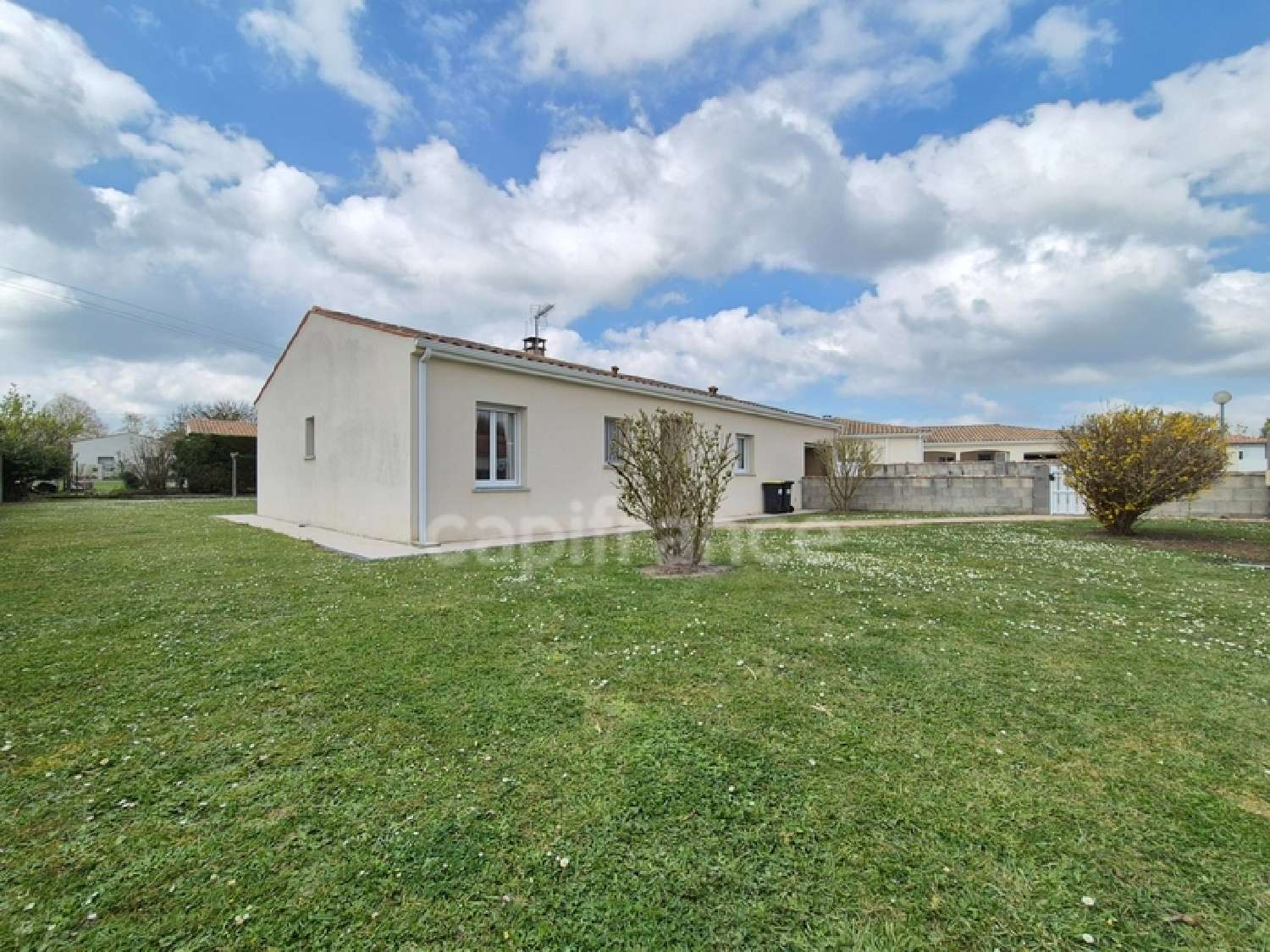  en venta casa Thézac Charente-Maritime 3