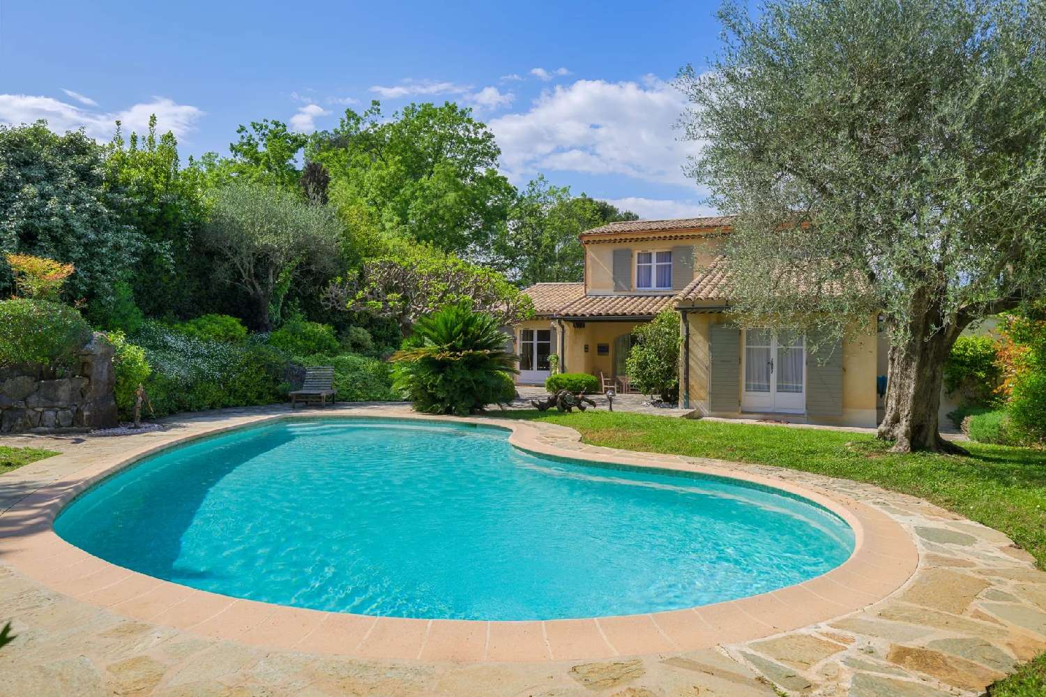  te koop huis Valbonne Alpes-Maritimes 2