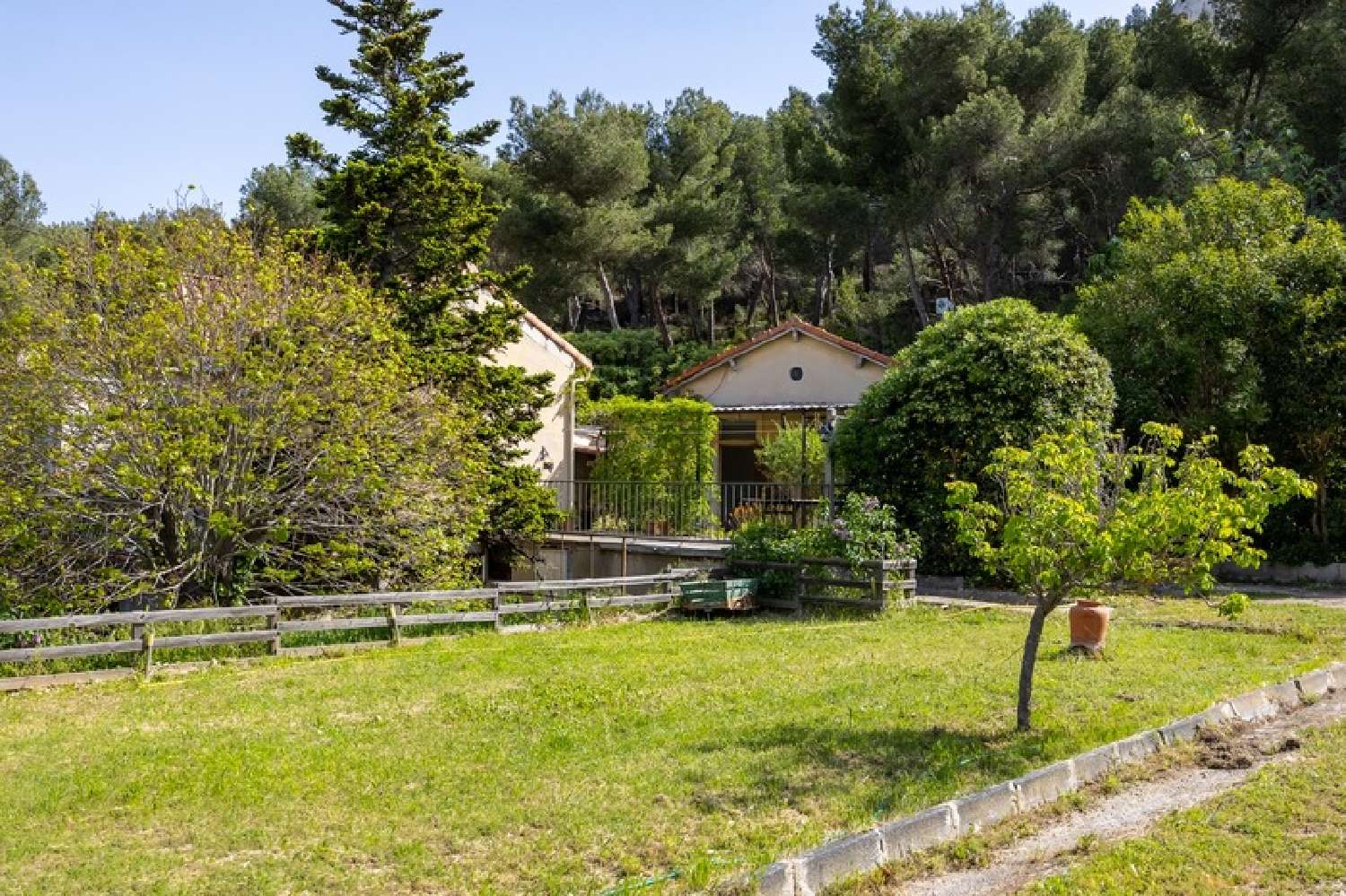  for sale house Vaufrège Bouches-du-Rhône 3