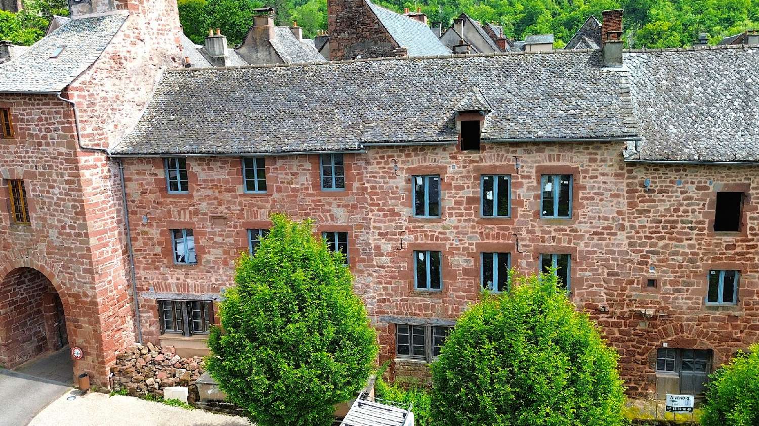  for sale house Villecomtal Aveyron 1