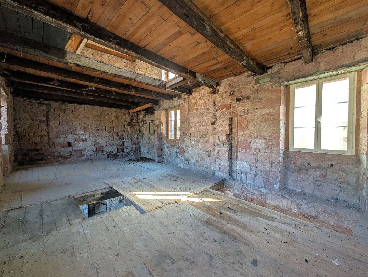  for sale house Villecomtal Aveyron 8