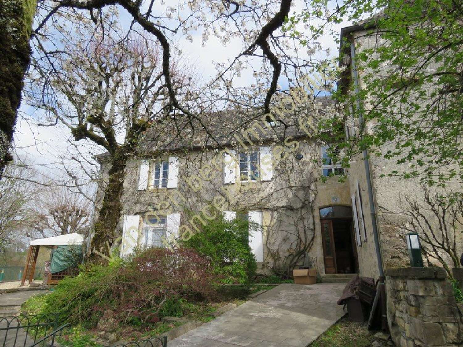  te koop herenhuis Ayen Corrèze 1