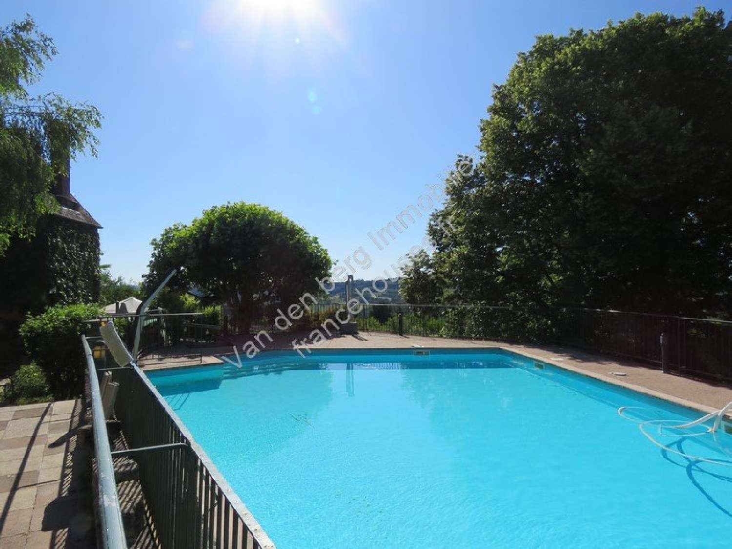  te koop herenhuis Ayen Corrèze 9