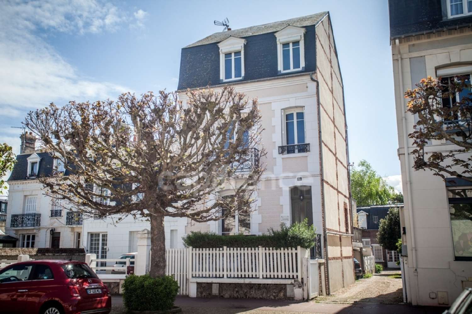  te koop herenhuis Deauville Calvados 1