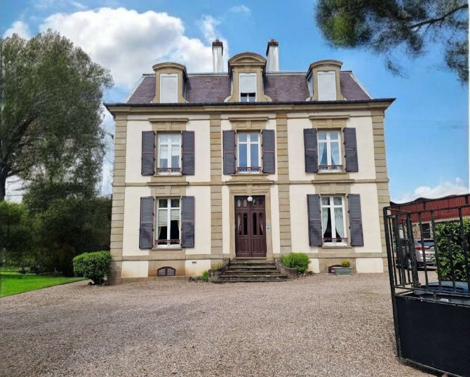  à vendre maison bourgeoise Vittel Vosges 1