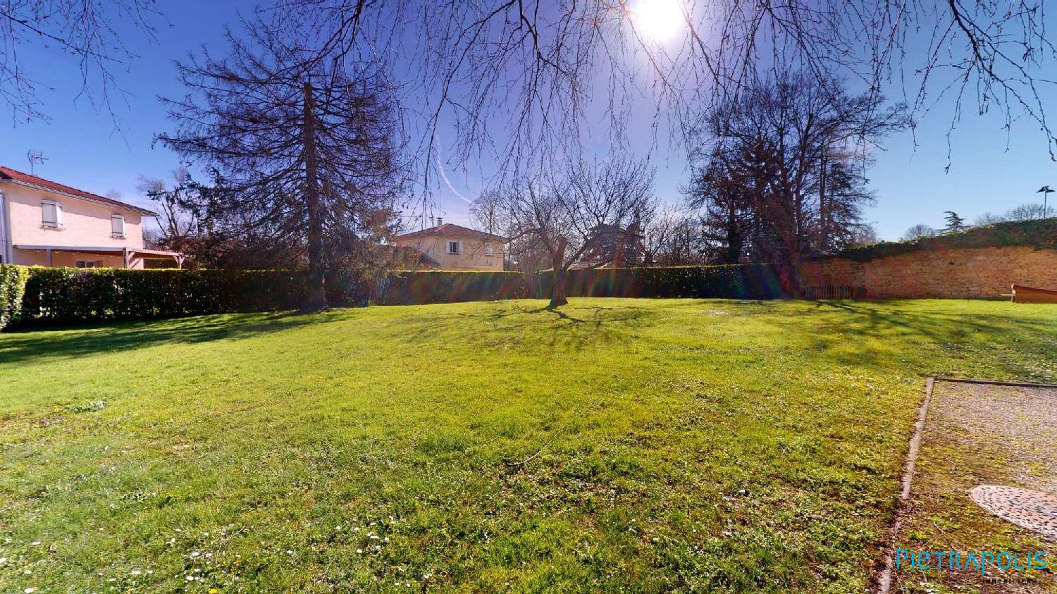  te koop terrein La Verpillière Isère 2