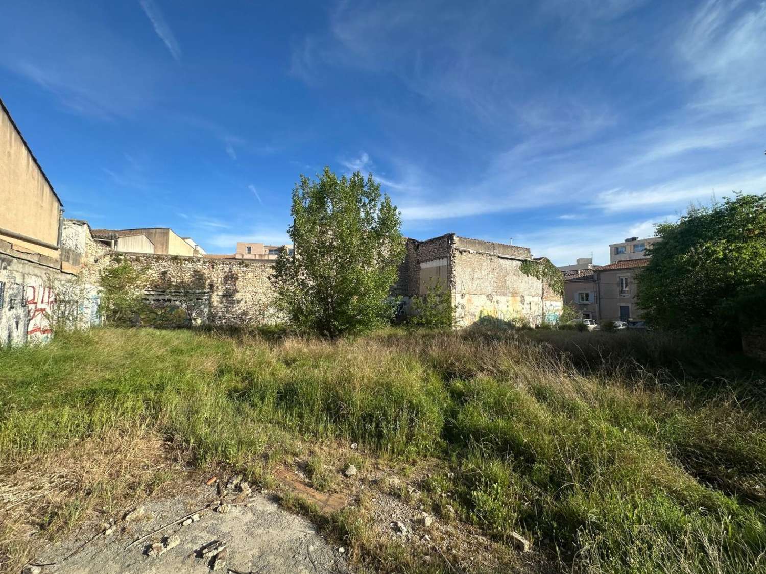  for sale terrain Nîmes Gard 1