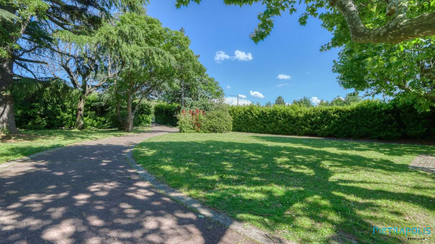  te koop terrein Roussillon Isère 2