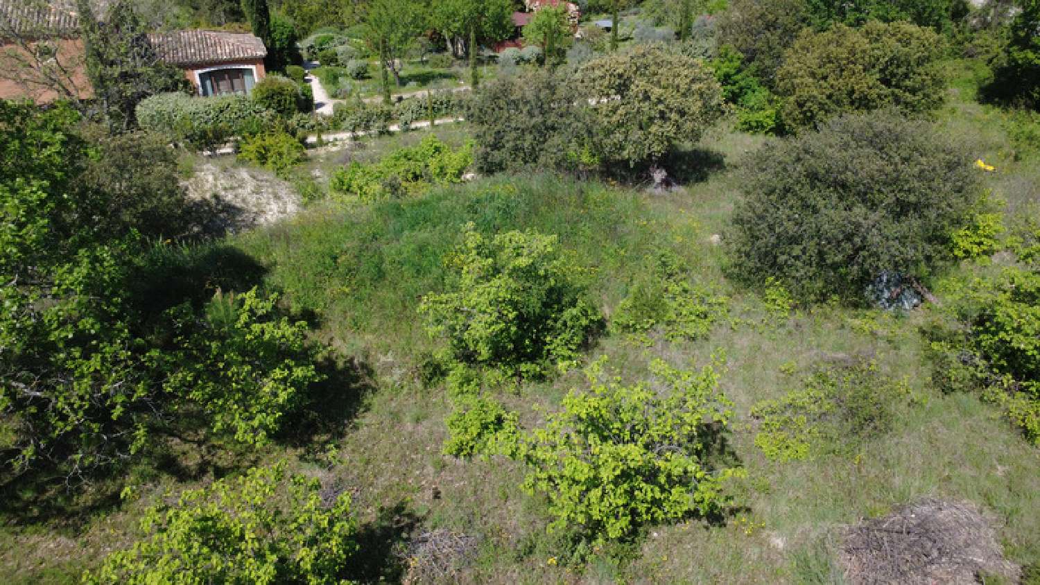  te koop terrein Saint-Saturnin-lès-Apt Vaucluse 3