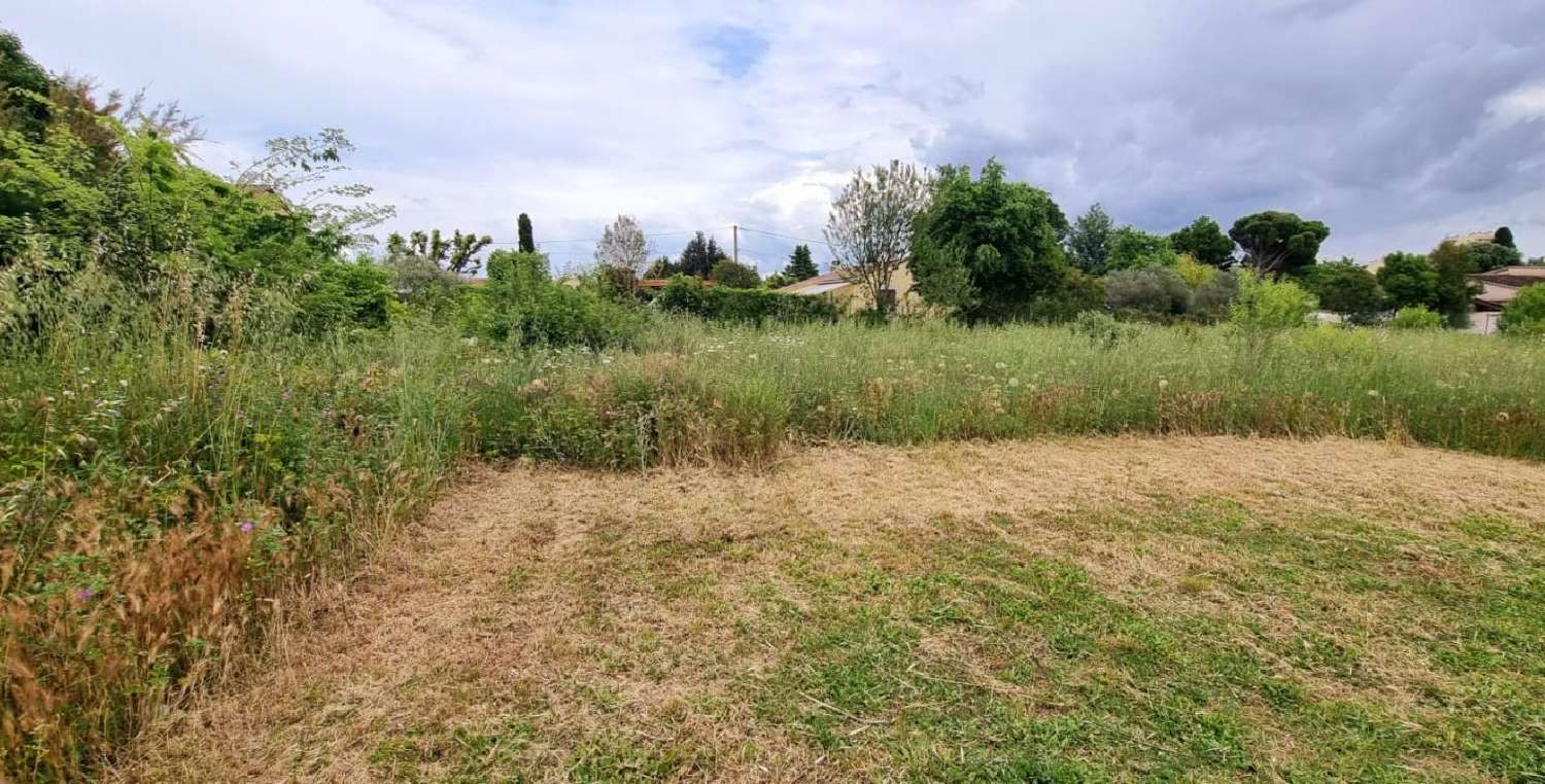 en venta terreno Sorgues Vaucluse 2