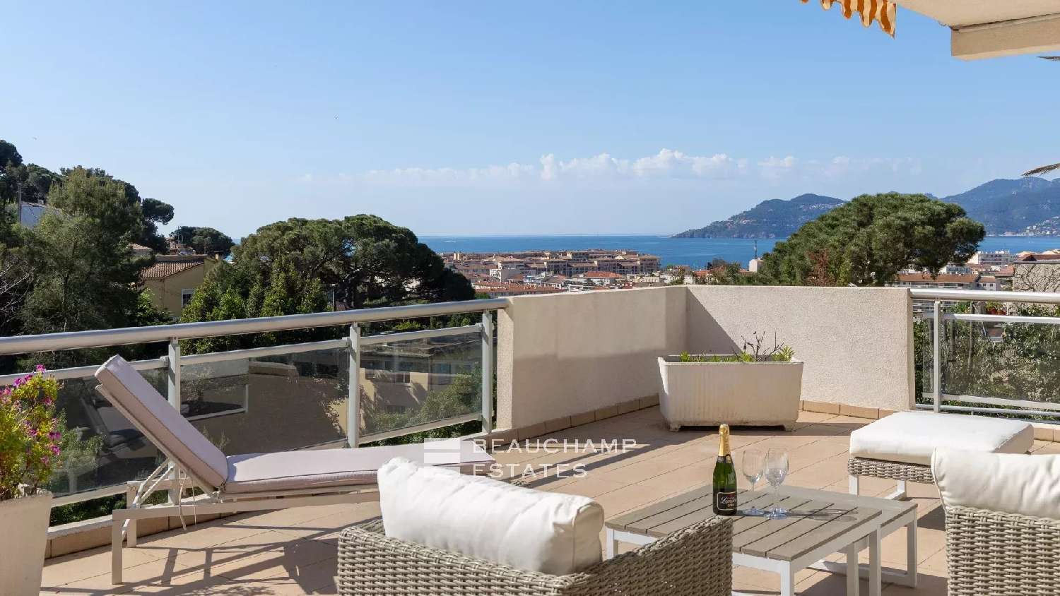  te koop villa Cannes La Bocca Alpes-Maritimes 1