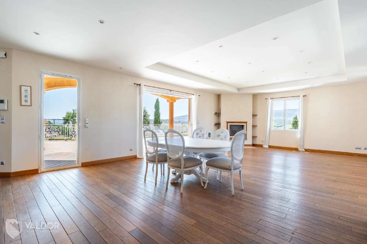  en venta villa Cogny Cher 5
