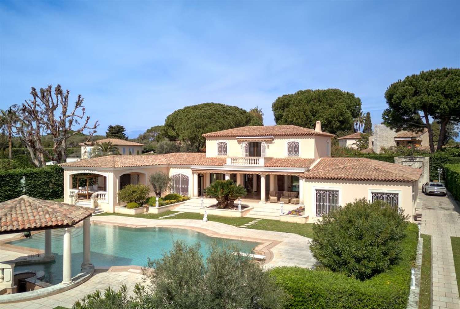 te koop villa Juan-les-Pins Alpes-Maritimes 2