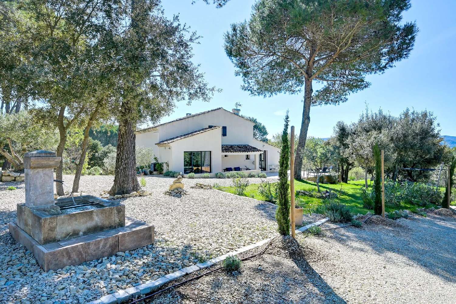 en venta villa Lourmarin Vaucluse 2