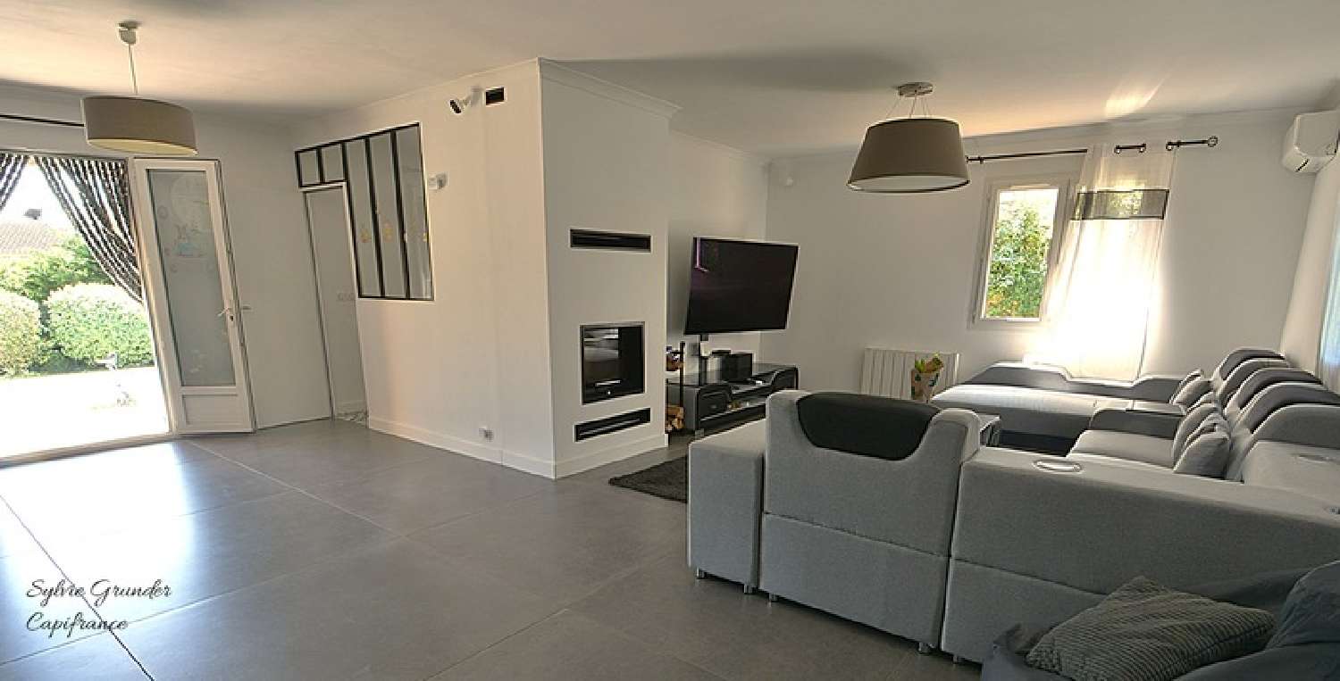  te koop villa Pélissanne Bouches-du-Rhône 2