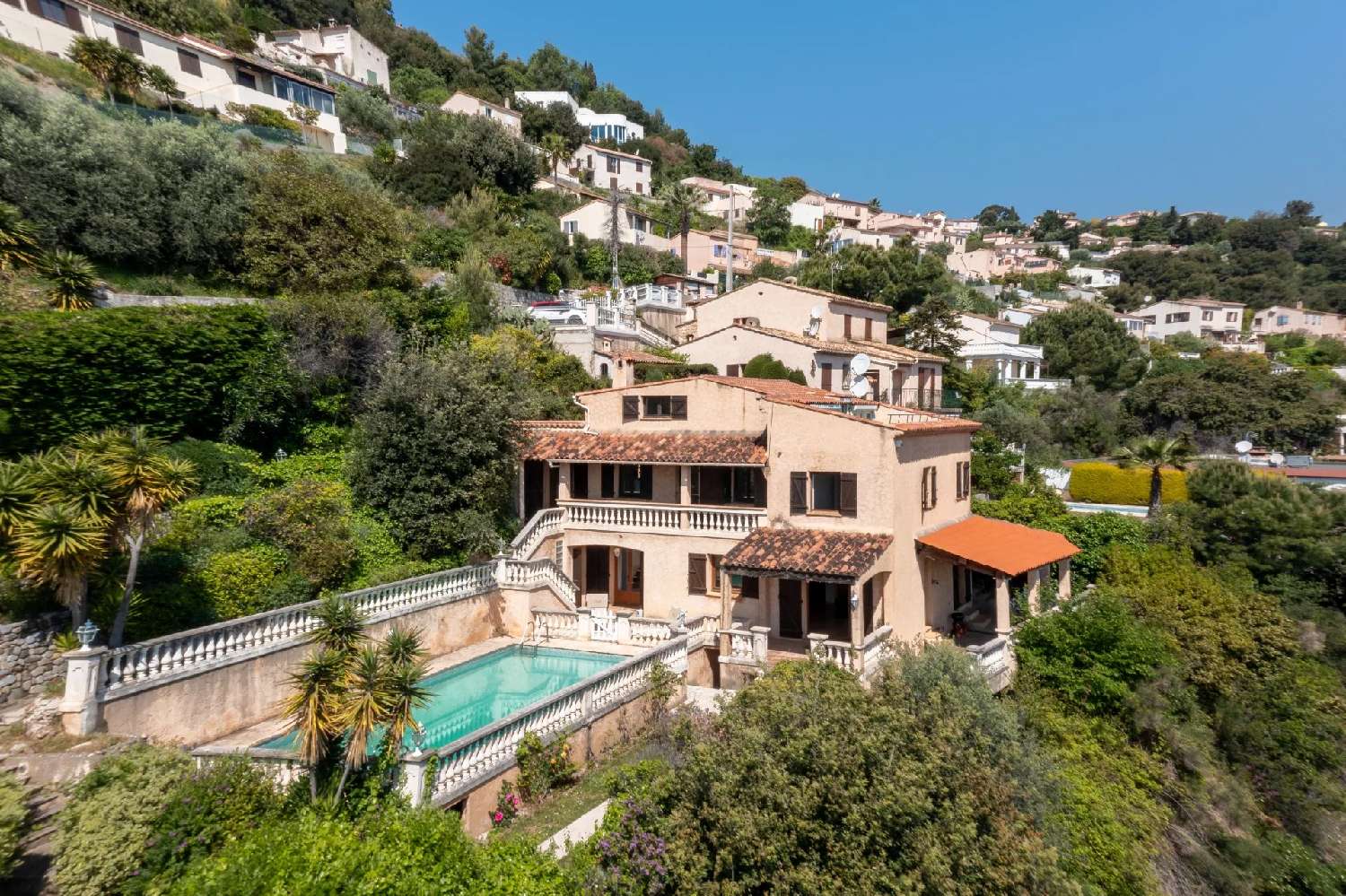  te koop villa Saint-Laurent-du-Var Alpes-Maritimes 1
