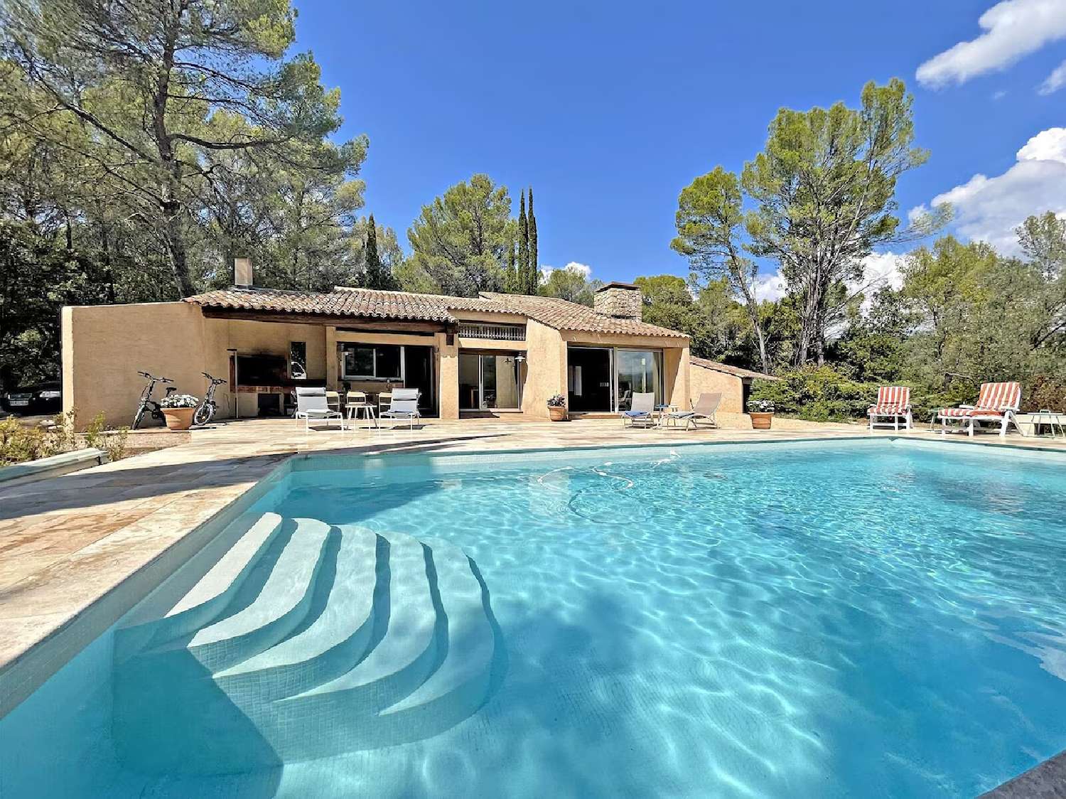  te koop villa Salernes Var 1