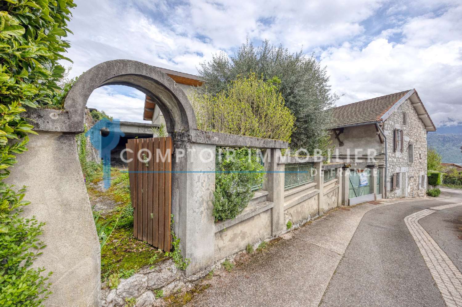  te koop dorpshuis Biviers Isère 2