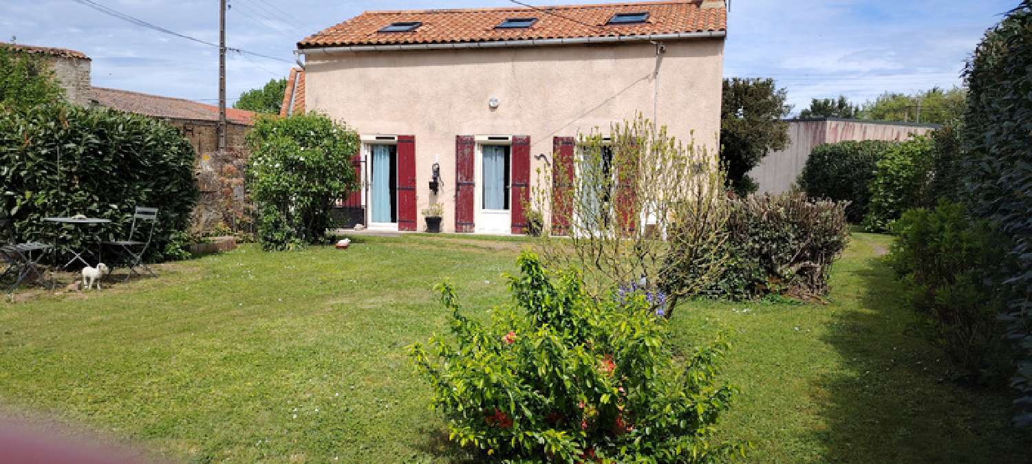  te koop dorpshuis Coulonges-Thouarsais Deux-Sèvres 1