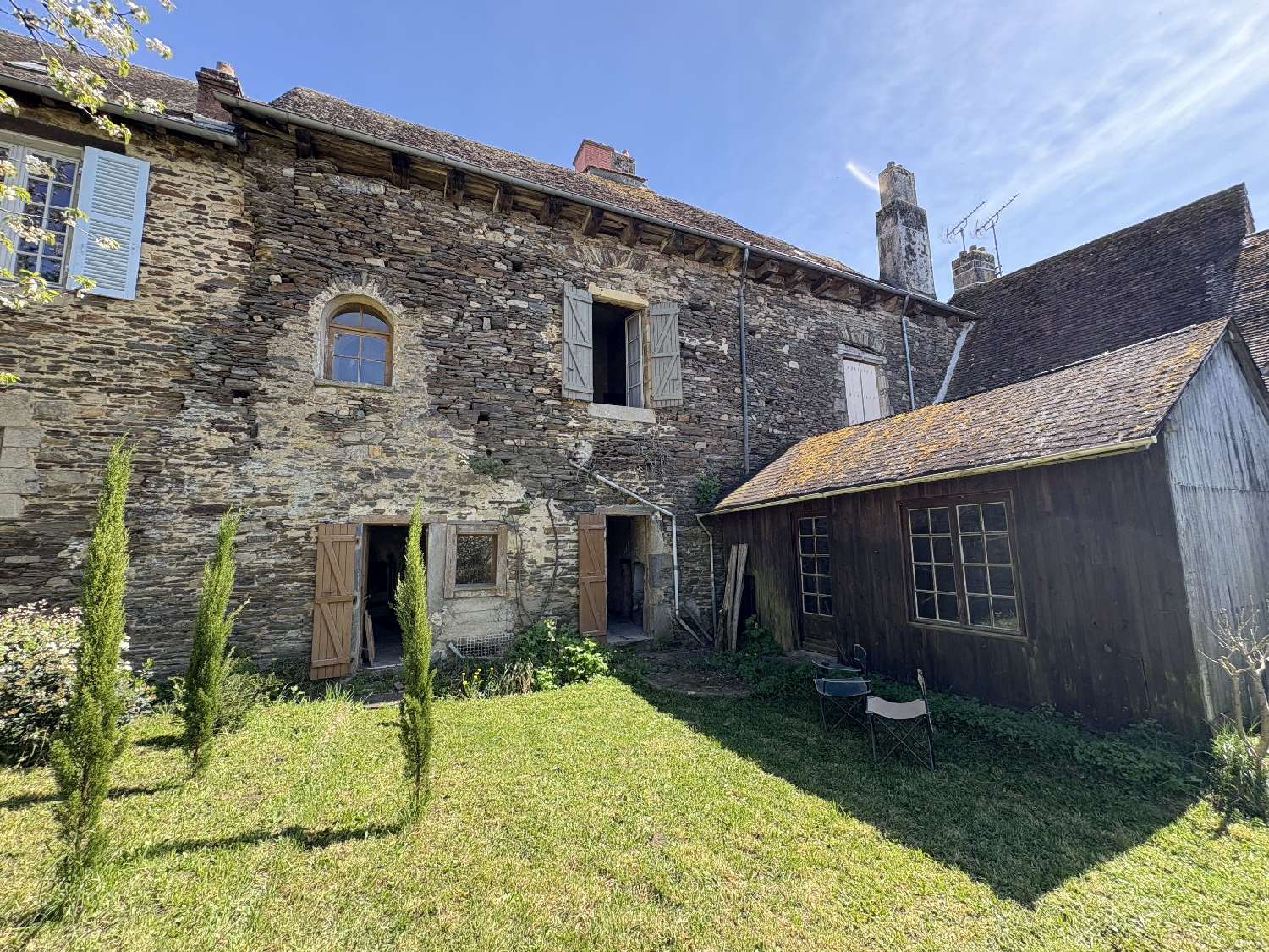  à vendre maison de village Saint-Yrieix-la-Perche Haute-Vienne 7