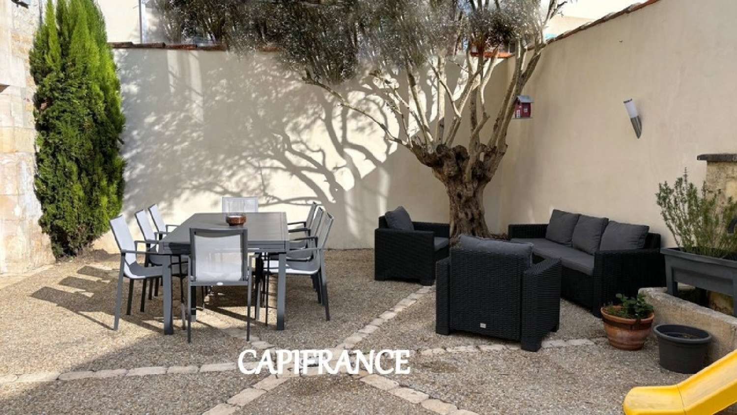  en venta casa de pueblo Taillebourg Charente-Maritime 2