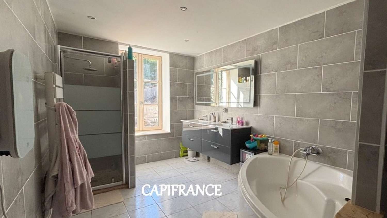  en venta casa de pueblo Taillebourg Charente-Maritime 8