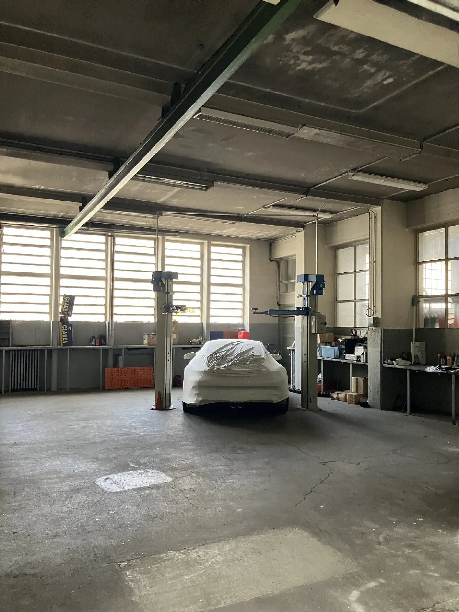  for sale office Lyon 8e Arrondissement Rhône 6