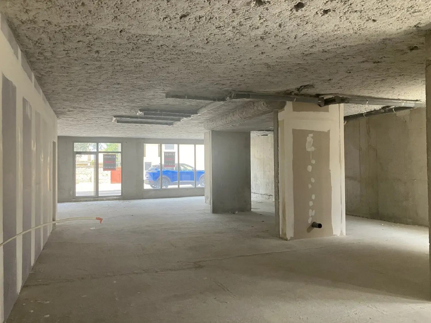  for sale office Saint-Bonnet-de-Mure Rhône 3