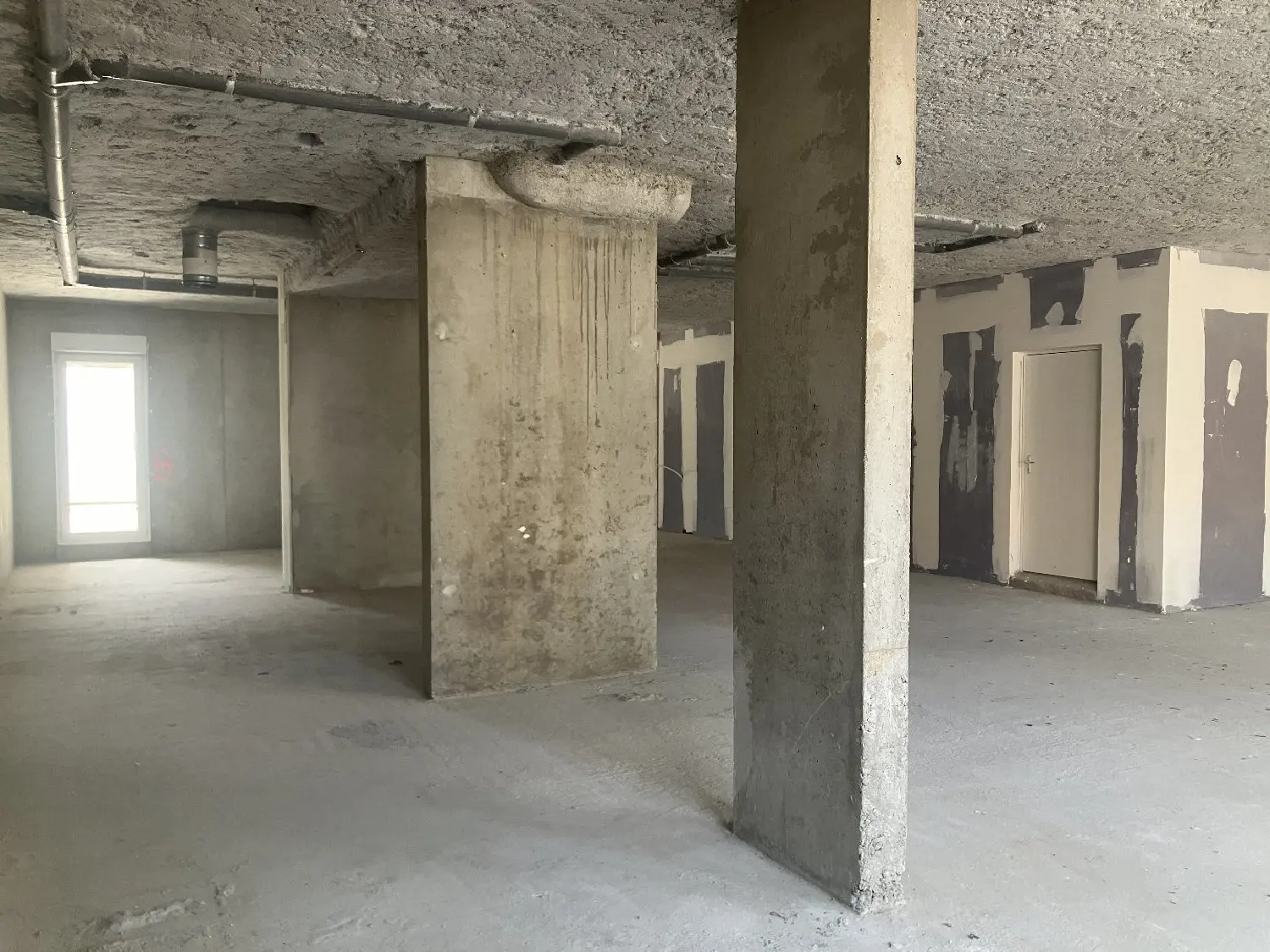  for sale office Saint-Bonnet-de-Mure Rhône 6
