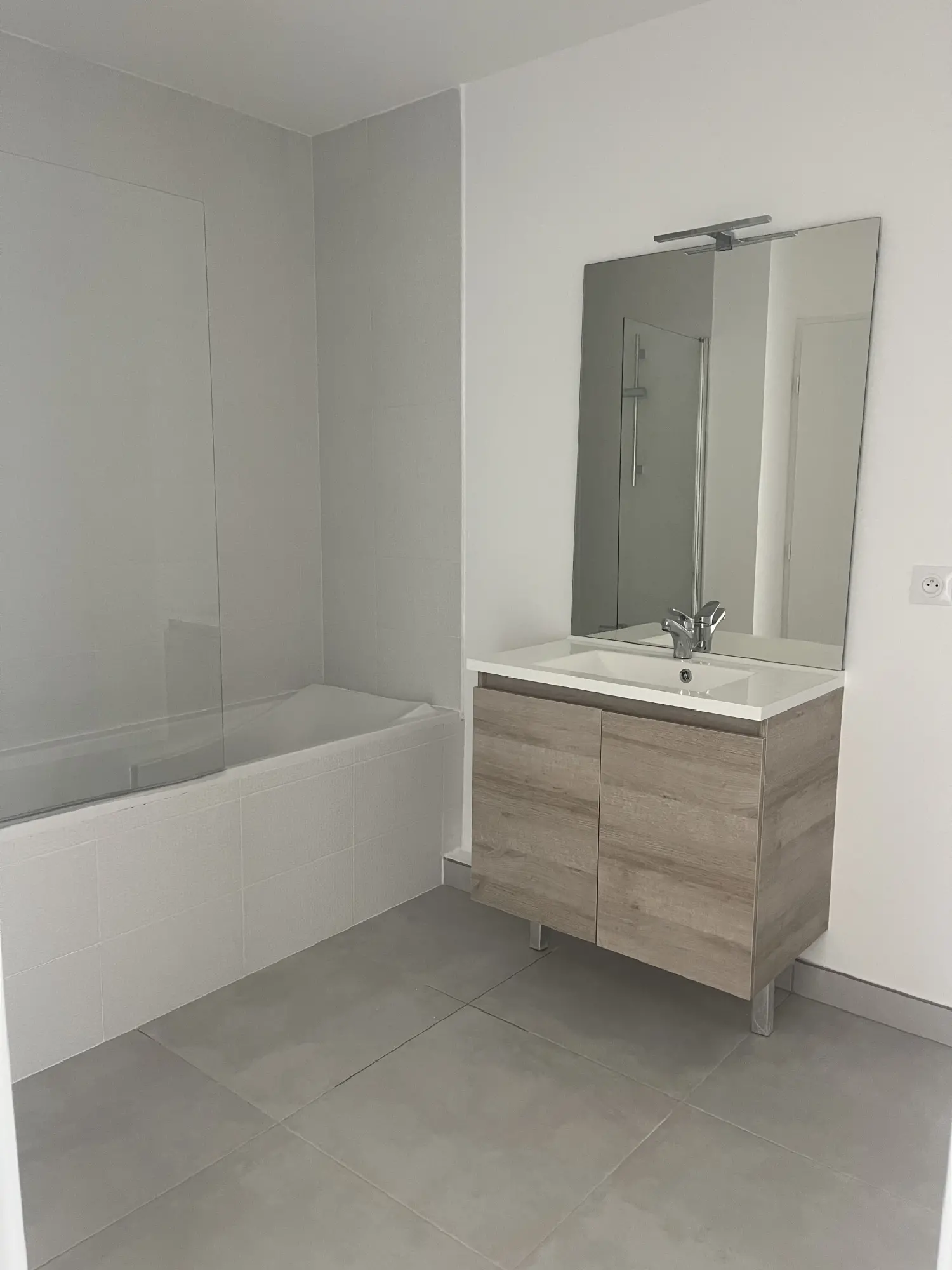  à vendre appartement Aix-en-Provence Bouches-du-Rhône 2