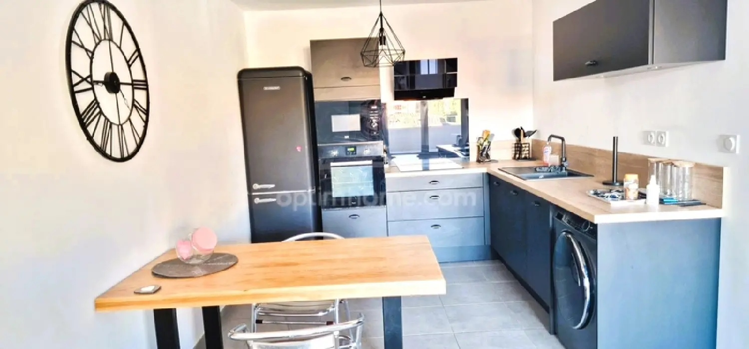  à vendre appartement Istres Bouches-du-Rhône 4