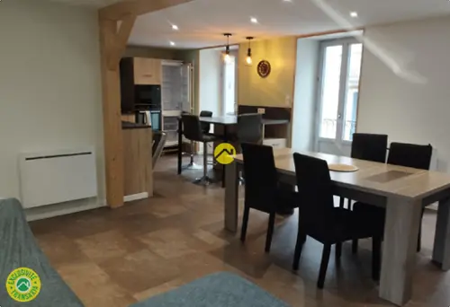 Vic-sur-Cère Cantal appartement foto